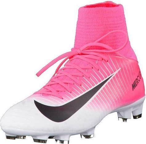 nike dames voetbalschoenen roze loop|Dames Roze Voetbalschoenen (10) .